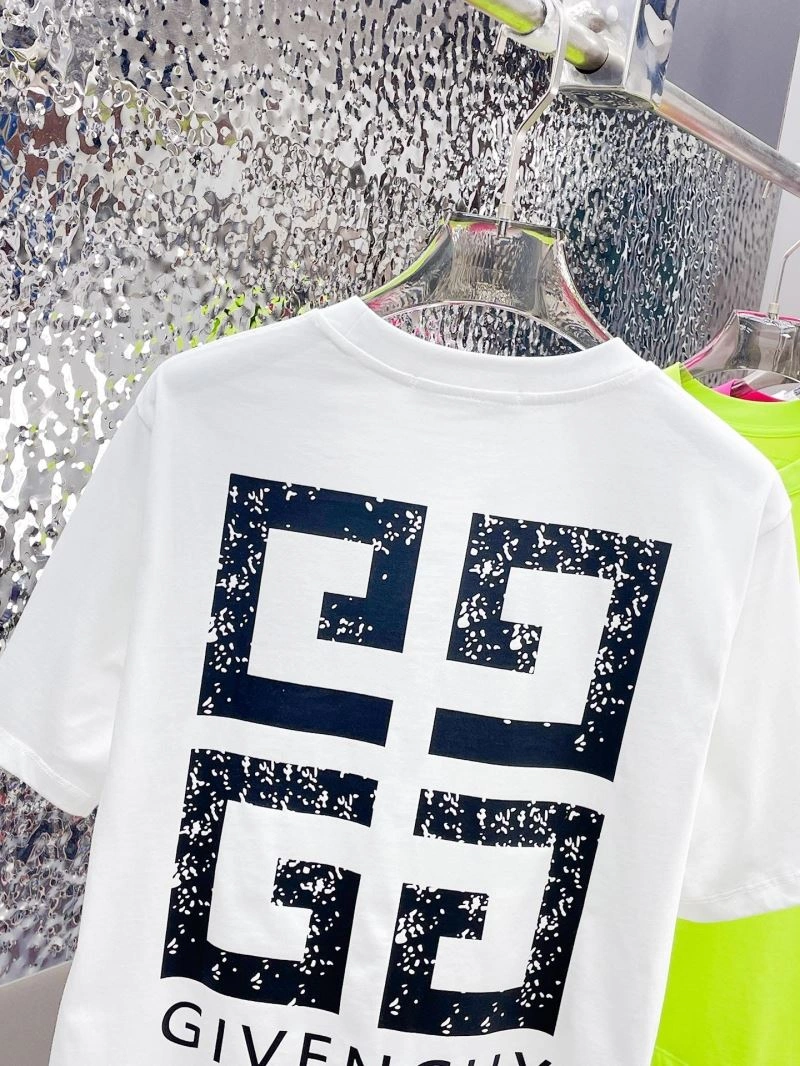Givenchy T-Shirts Chic 124027