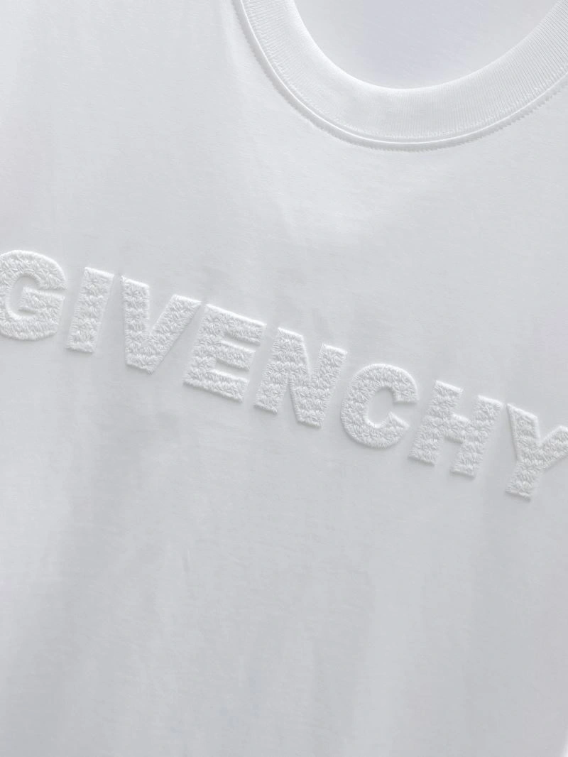 Effortless Givenchy T-Shirts 124033