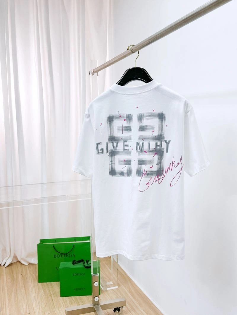 Givenchy T-Shirts Efficient 123992