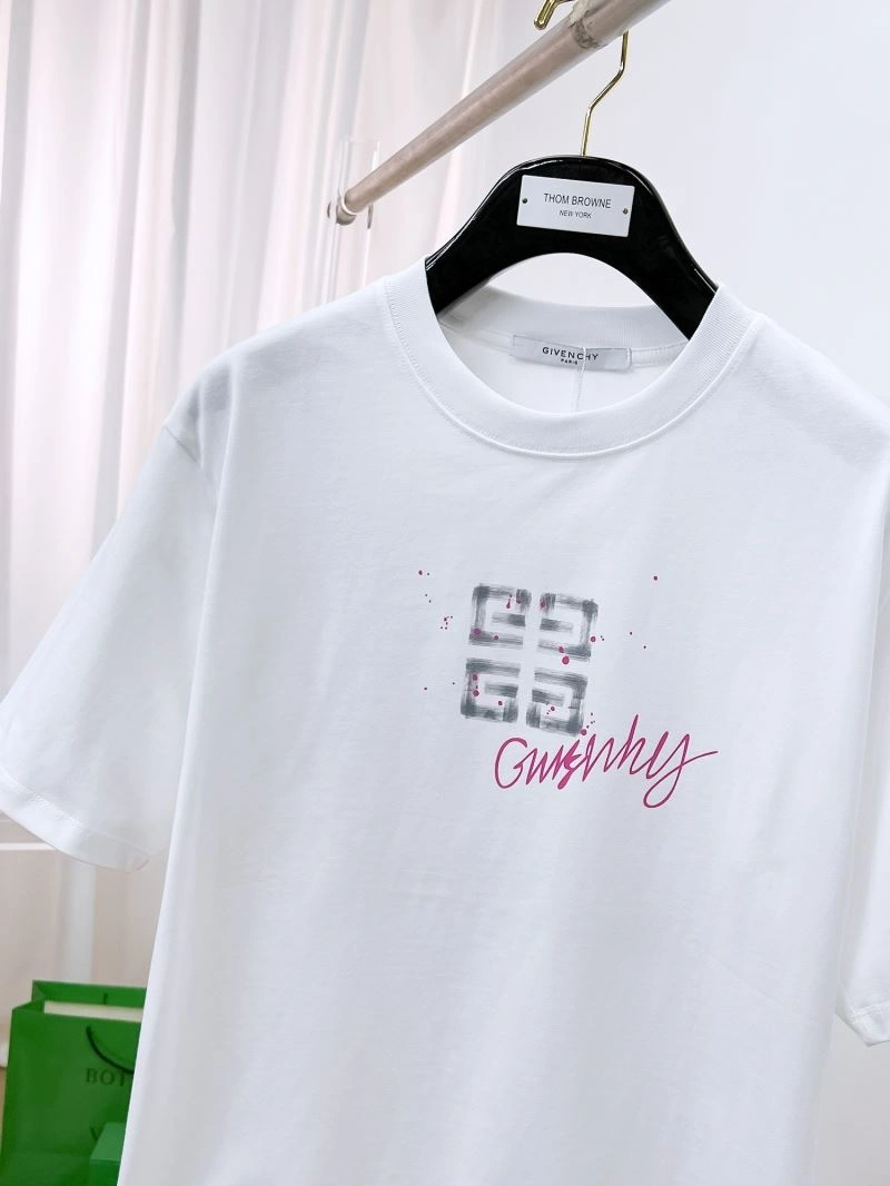 Givenchy T-Shirts Efficient 123992