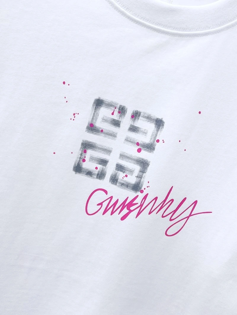 Givenchy T-Shirts Efficient 123992