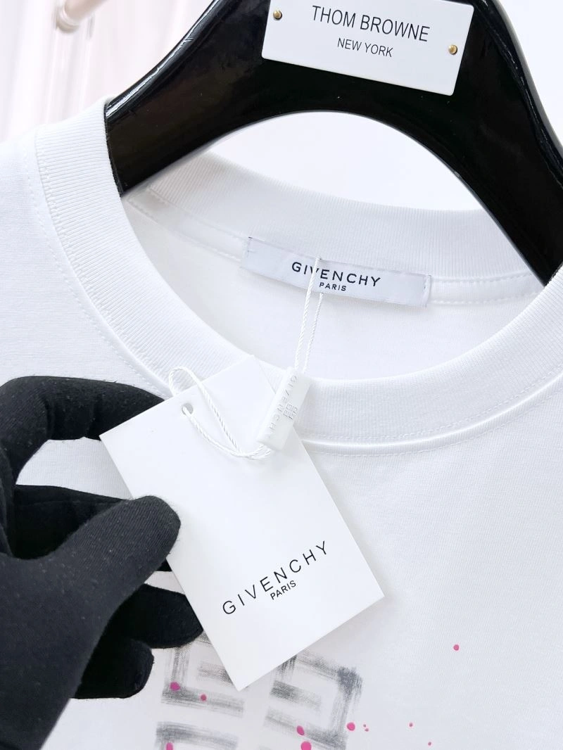Givenchy T-Shirts Efficient 123992