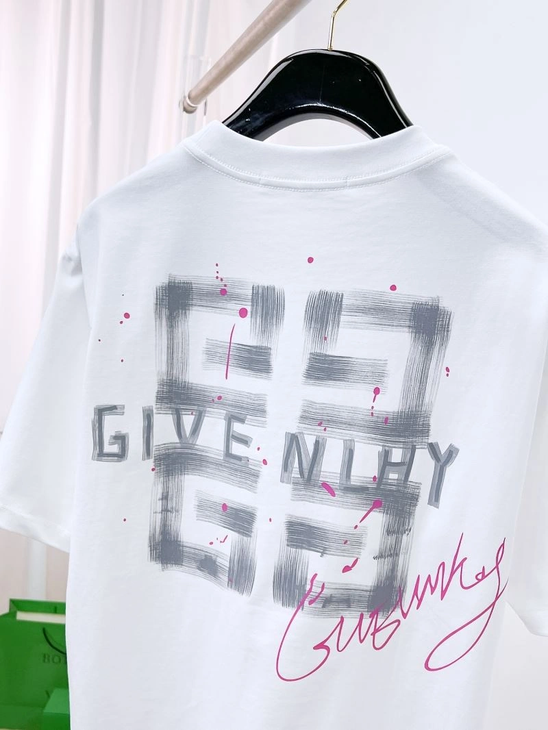 Givenchy T-Shirts Efficient 123992