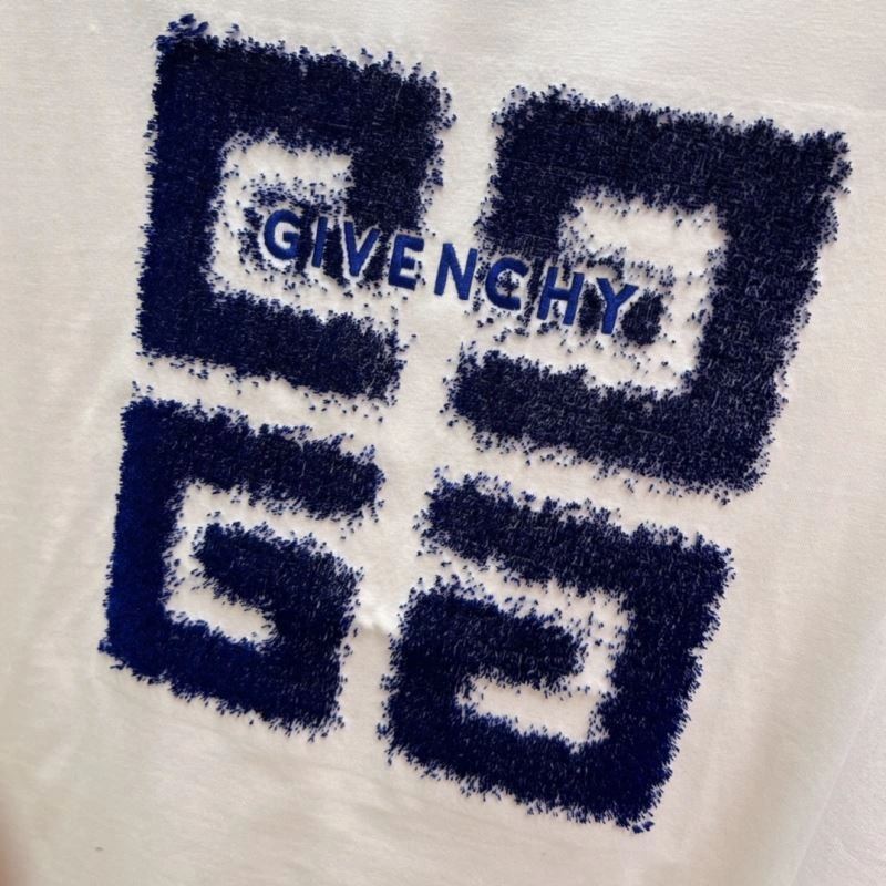 Cozy Givenchy T-Shirts 123983