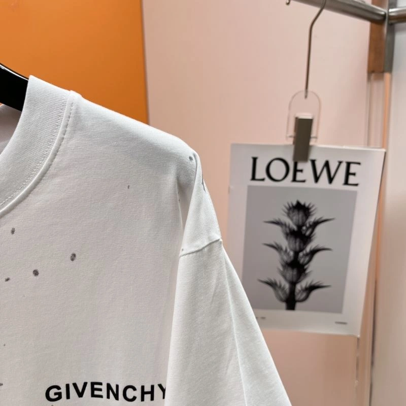 Minimalist Givenchy T-Shirts 123993