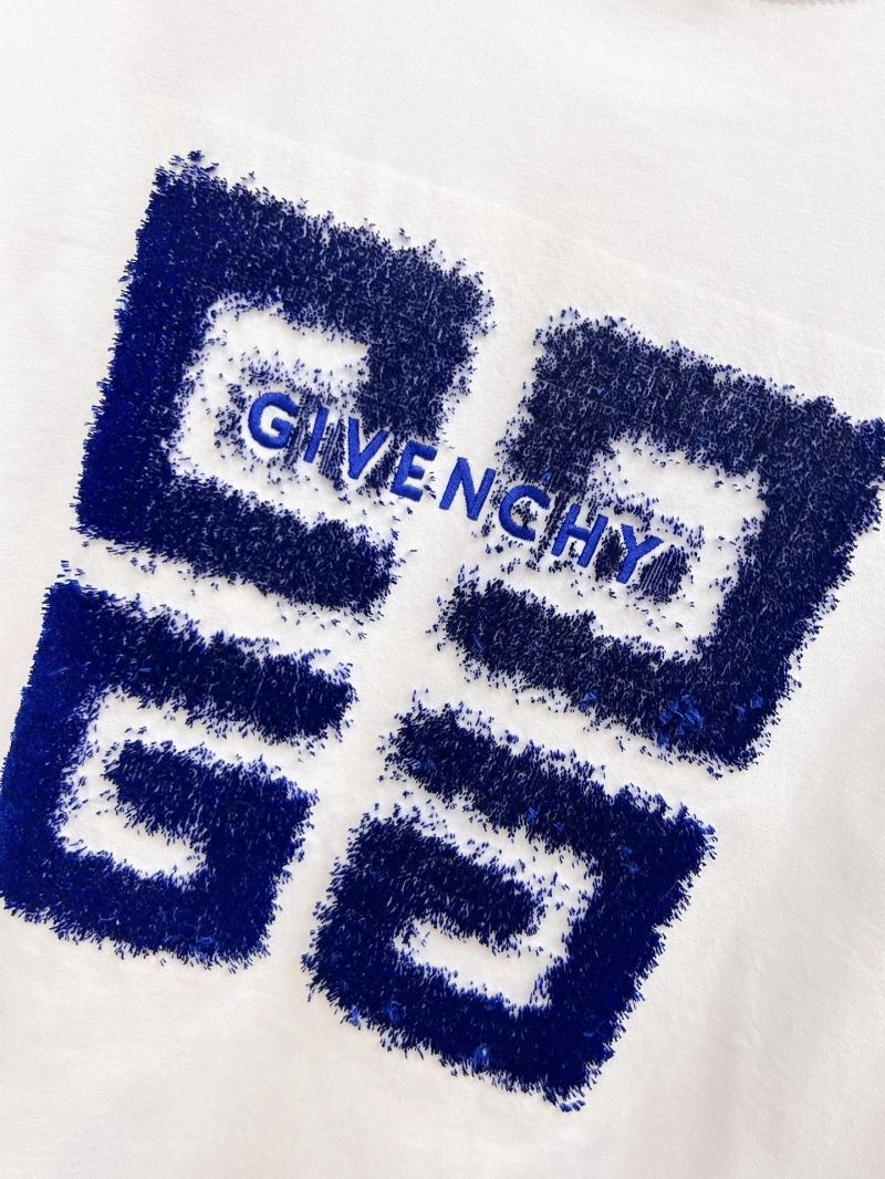 RelaxedFit Givenchy T-Shirts 123987
