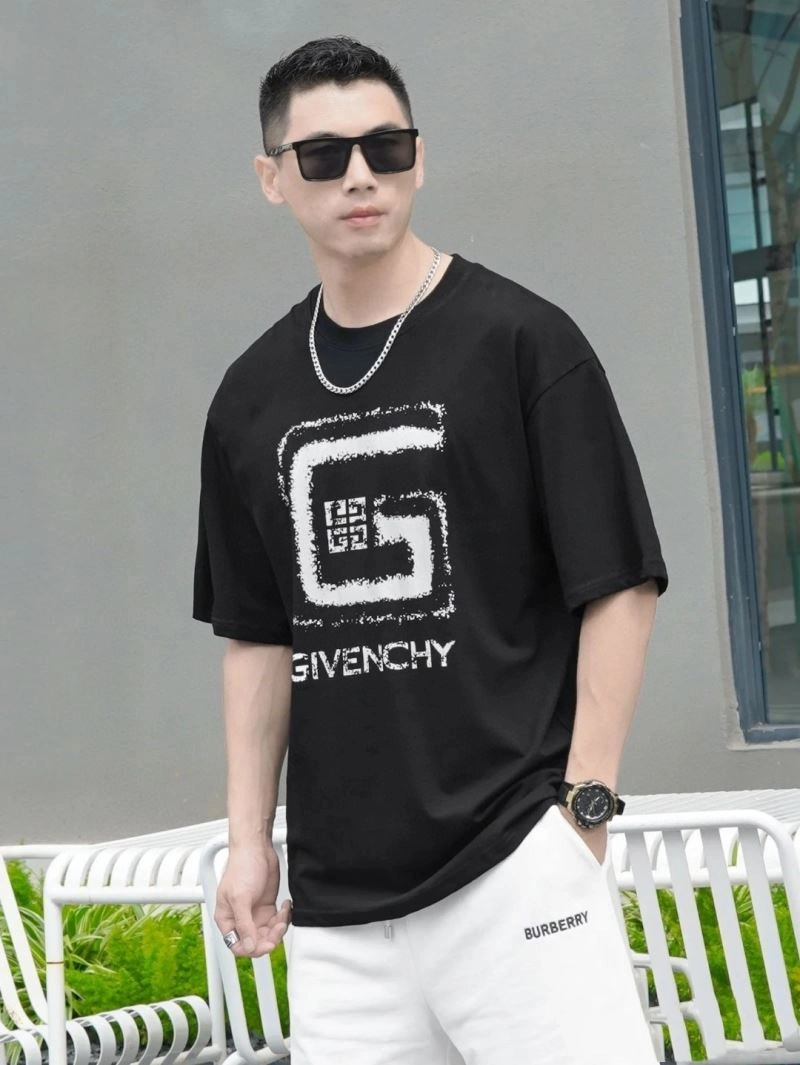 Givenchy T-Shirts ModernLook 123998