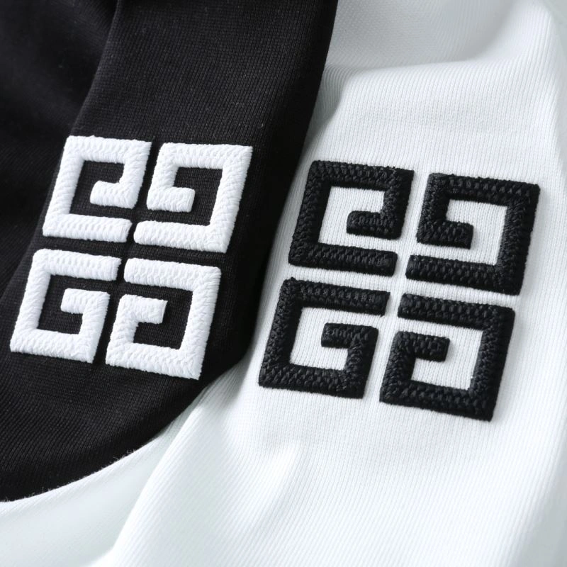RelaxedFit Givenchy T-Shirts 123945