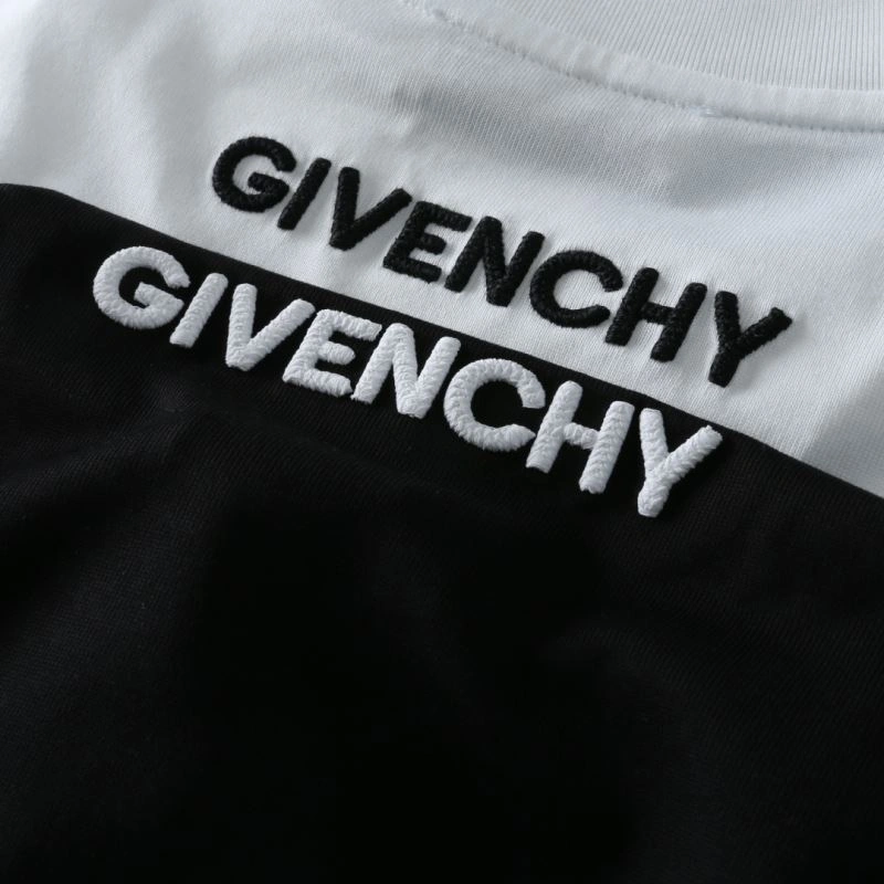 RelaxedFit Givenchy T-Shirts 123945