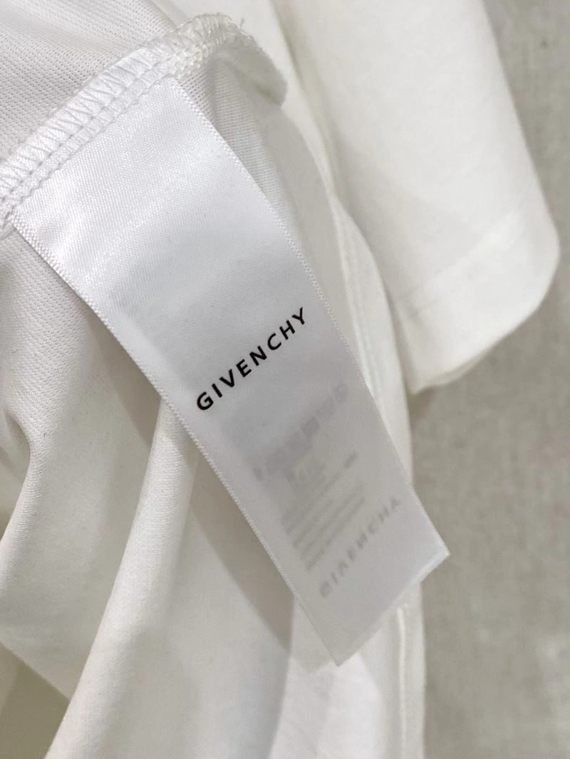 Unisex Givenchy T-Shirts 123954