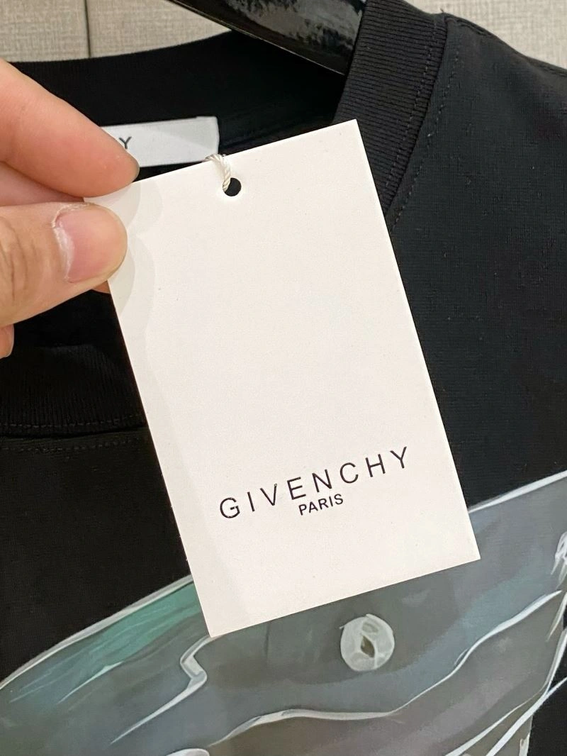Givenchy T-Shirts Versatile 123962