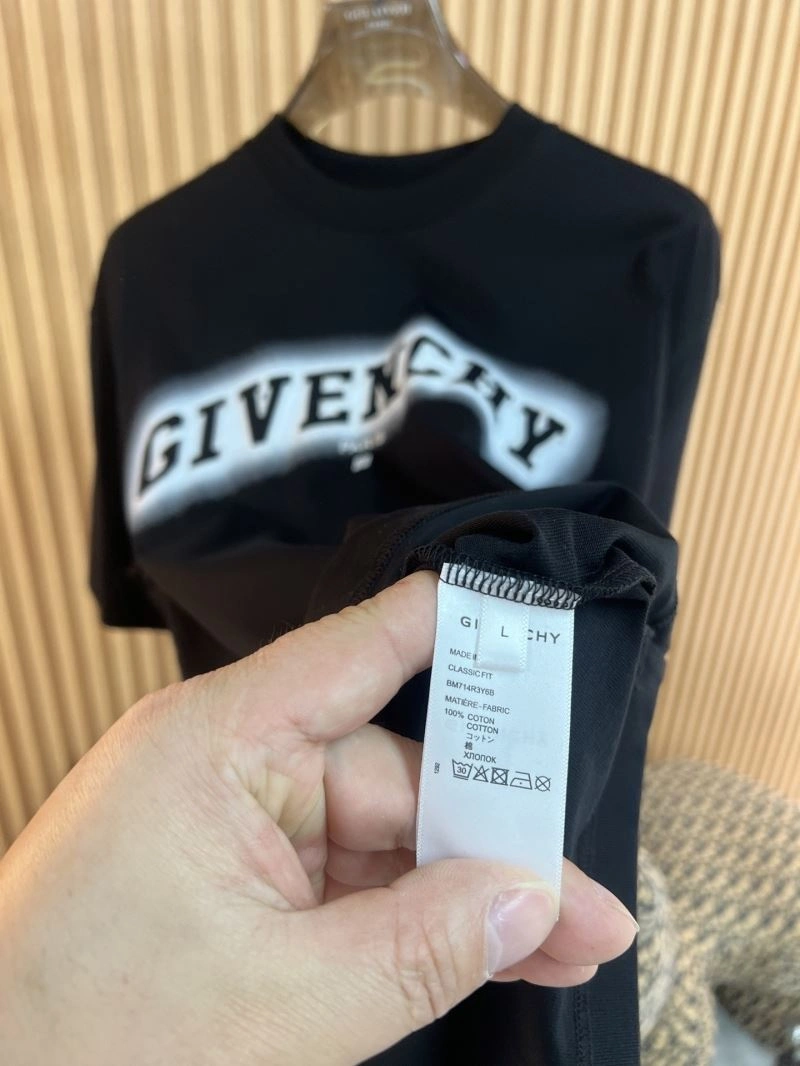 Givenchy T-Shirts Bright 123974