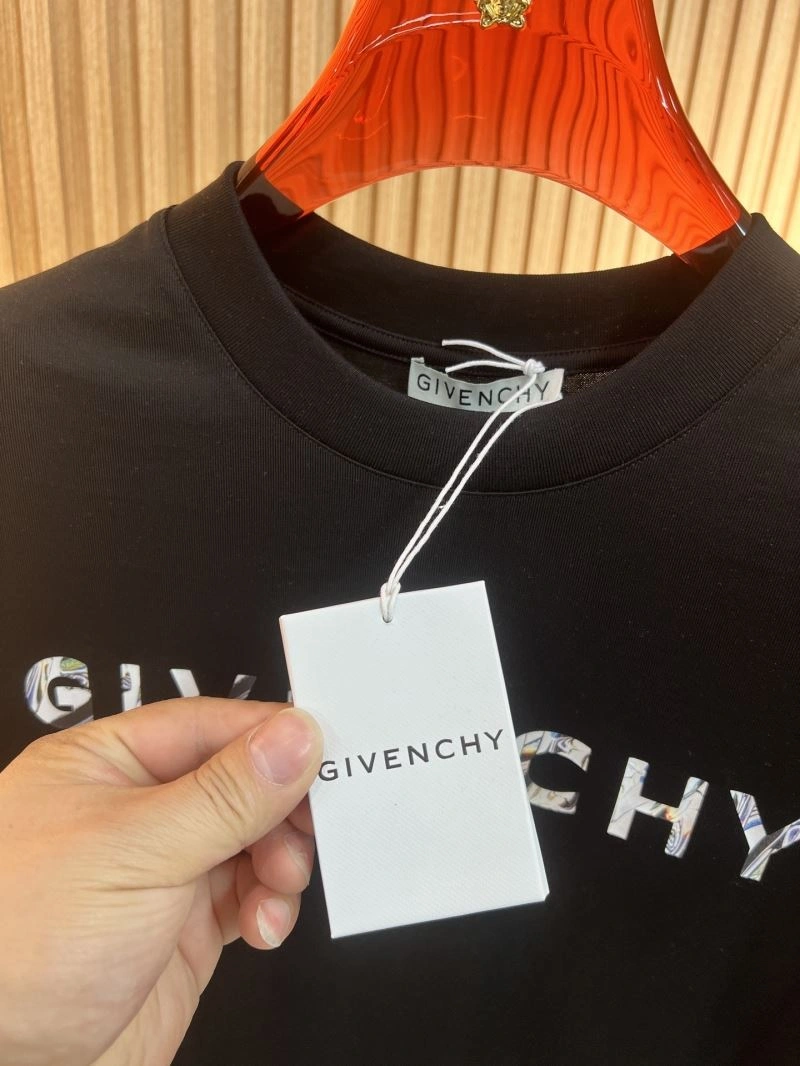 SmartChoice Givenchy T-Shirts 123971