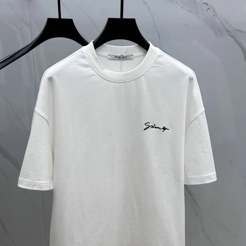 Givenchy T-Shirts UrbanChic 123955