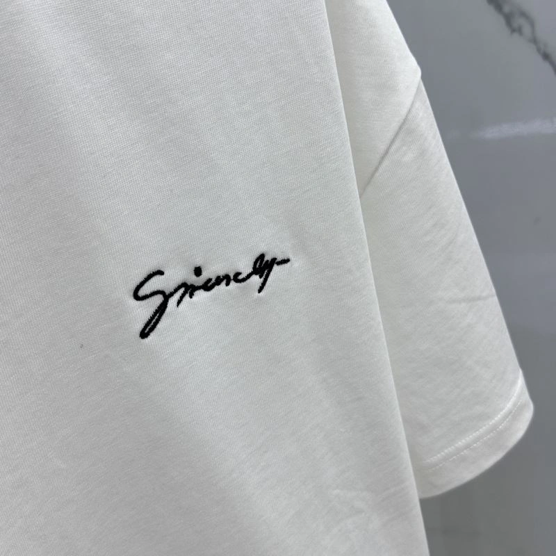 Givenchy T-Shirts UrbanChic 123955