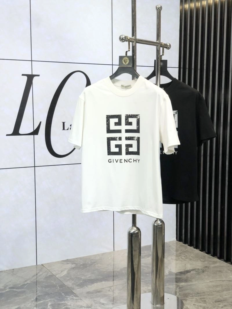 SmoothTexture Givenchy T-Shirts 123928