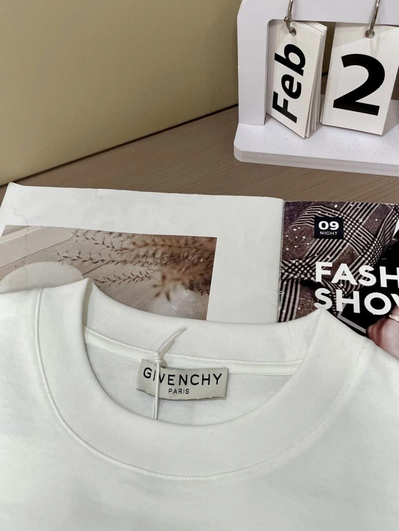 Colorful Givenchy T-Shirts 123935