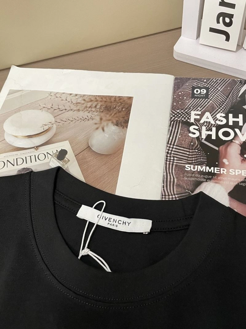 Givenchy T-Shirts MoistureWicking 123923