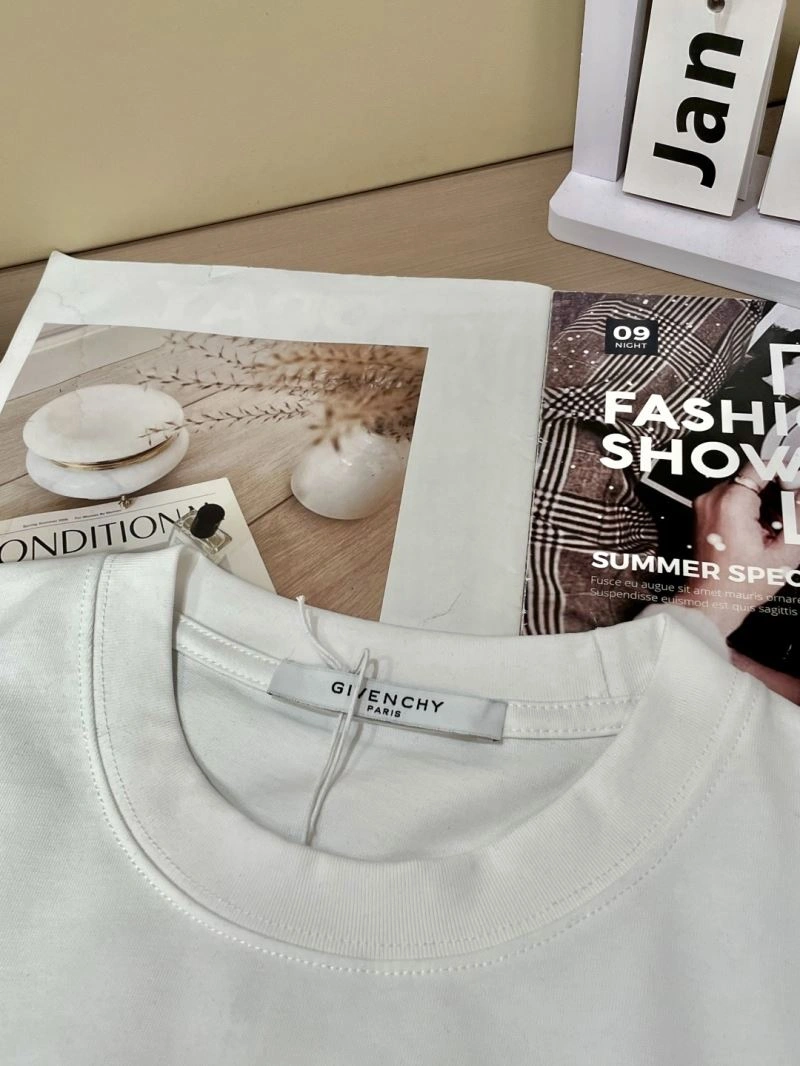 Soft Givenchy T-Shirts 123911