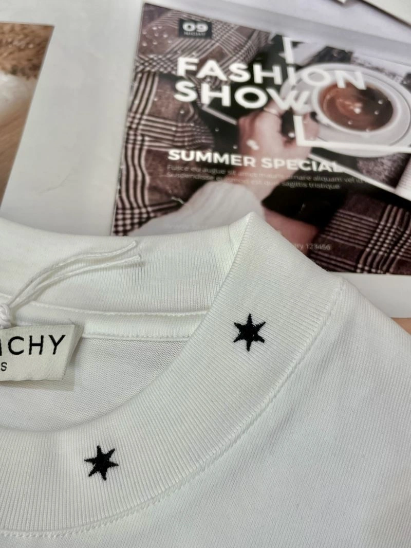 Chic Givenchy T-Shirts 123901