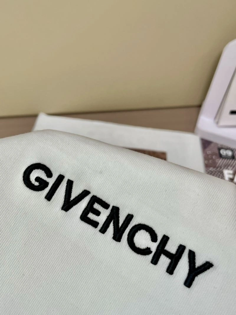 Chic Givenchy T-Shirts 123901