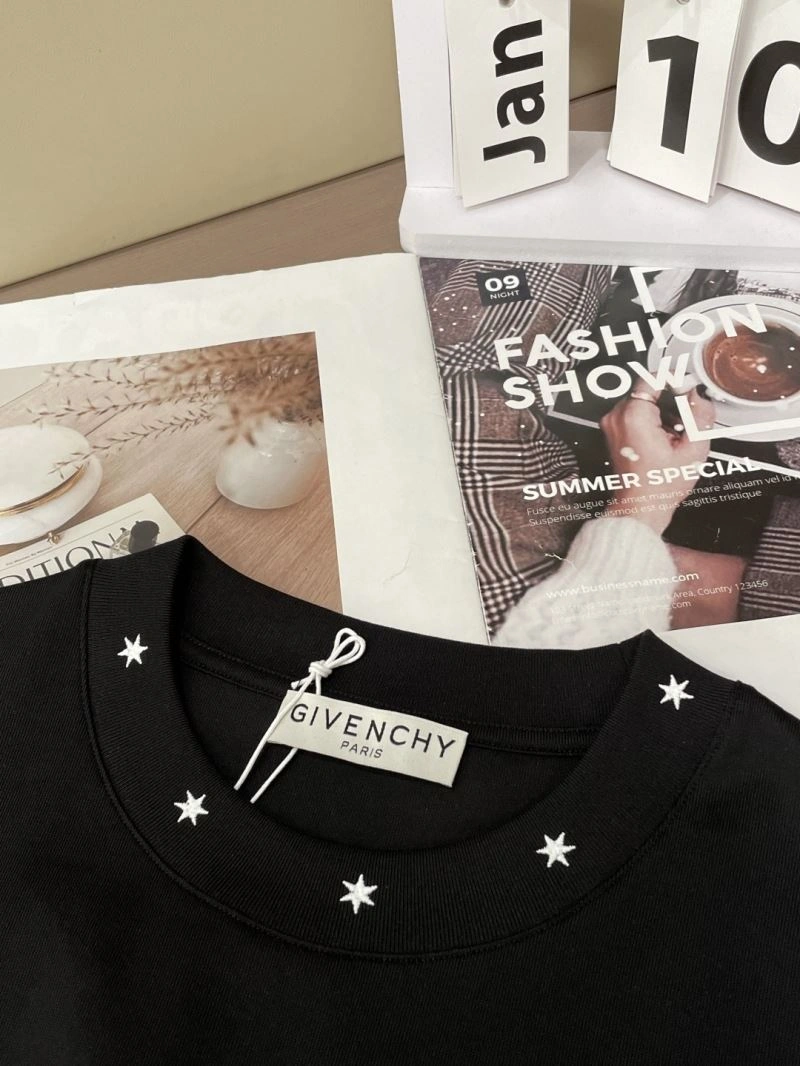 Givenchy T-Shirts WaterResistant 123900