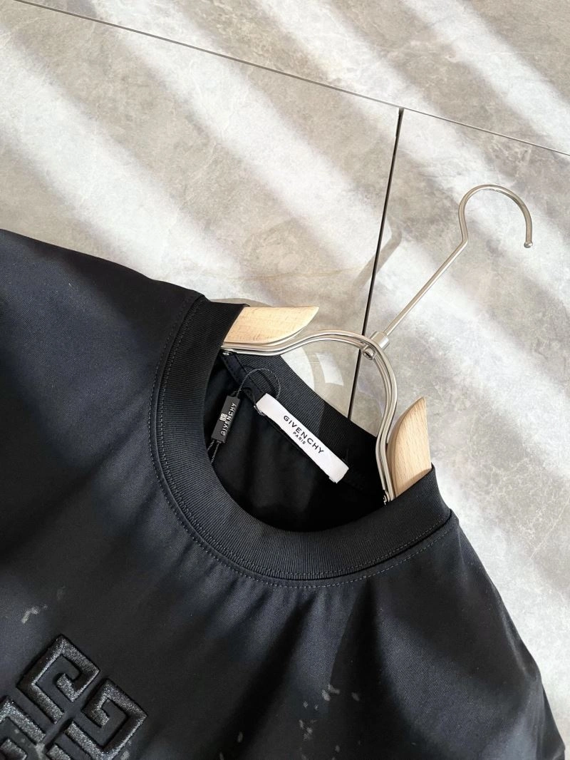Durable Givenchy T-Shirts 123897