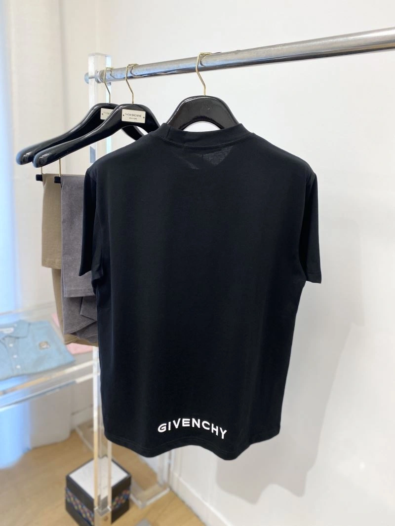 Sustainable Givenchy T-Shirts 123864