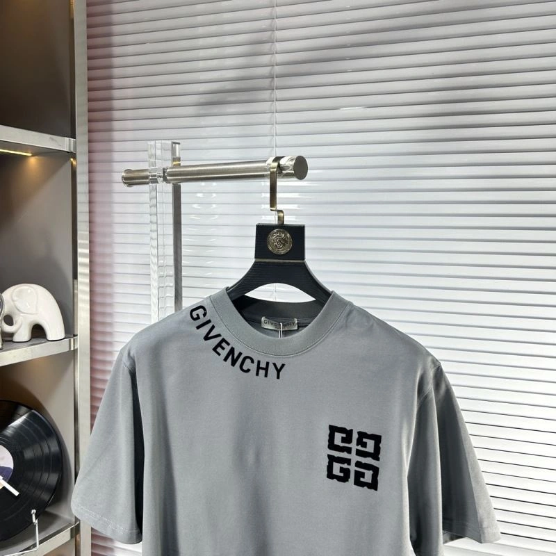 Givenchy T-Shirts Flexible 123868