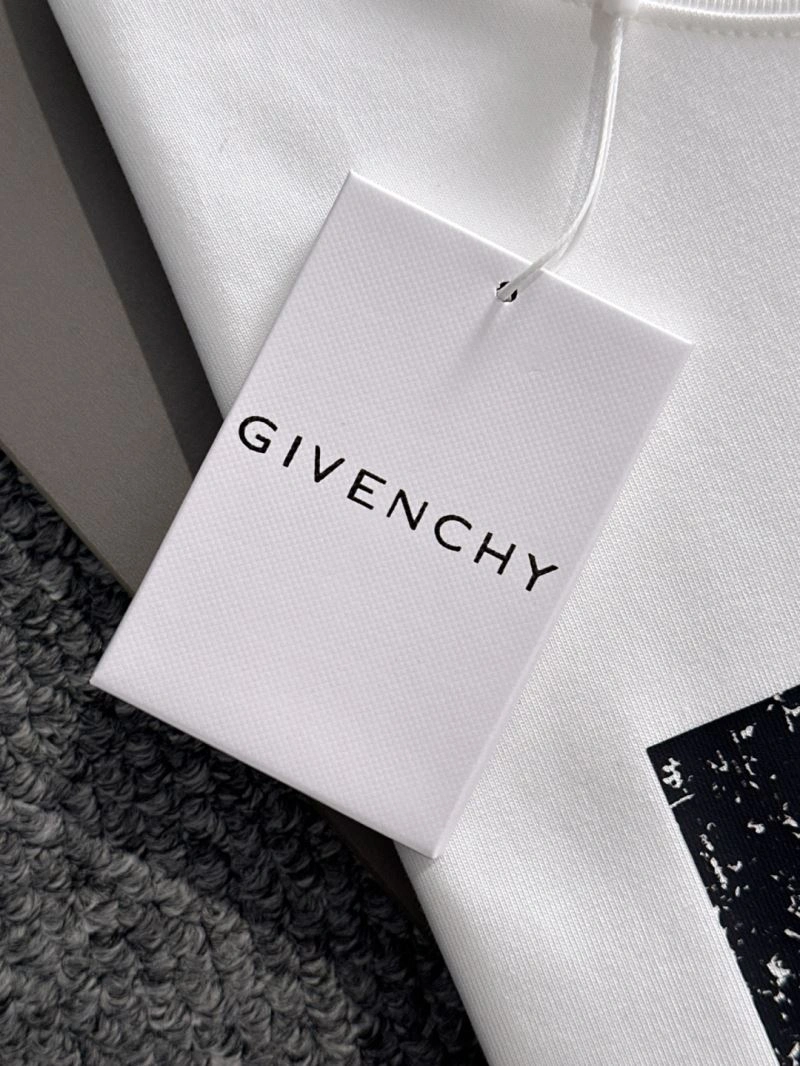 Trendsetting Givenchy T-Shirts 123885
