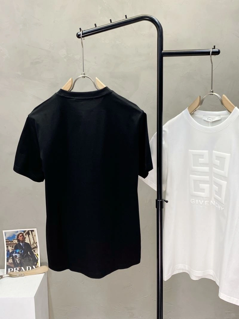 WaterResistant Givenchy T-Shirts 123865