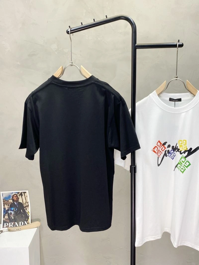 AllSeason Givenchy T-Shirts 123873