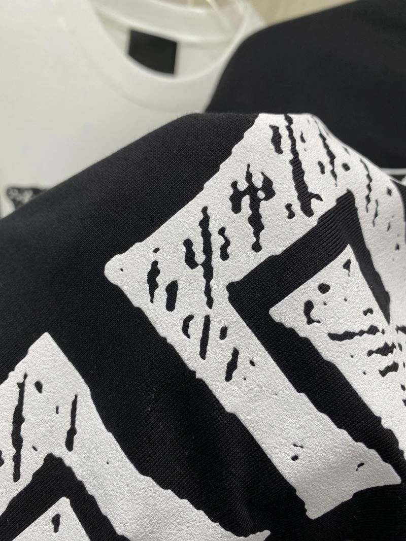 Givenchy T-Shirts TimelessDesign 123888
