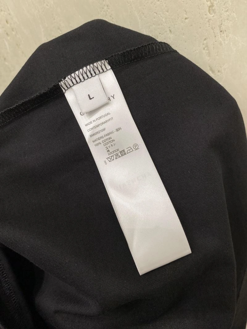 Givenchy T-Shirts TimelessDesign 123888