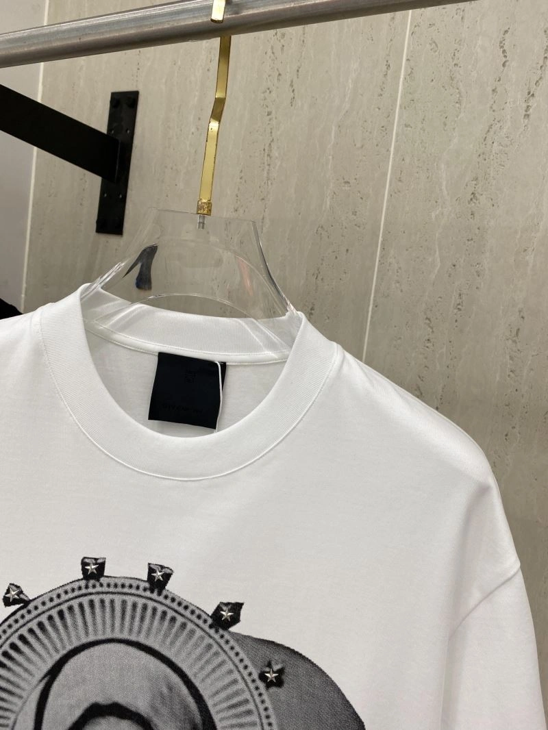 WellDesigned Givenchy T-Shirts 123892