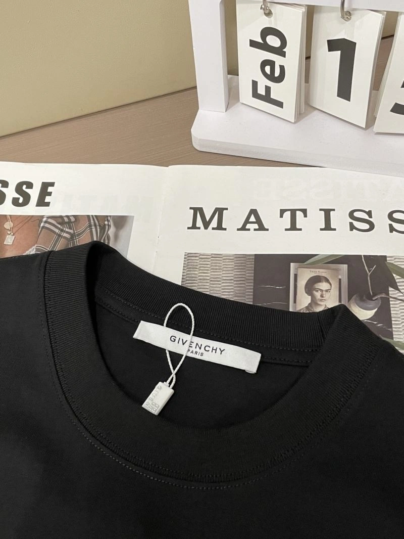 Breathable Givenchy T-Shirts 123889