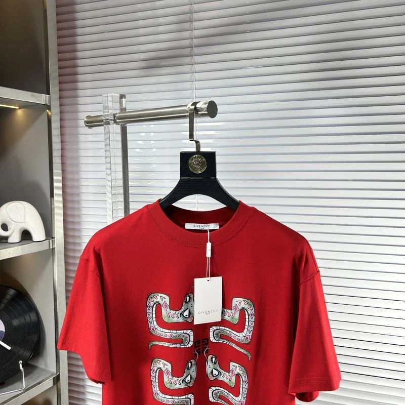 Stretchable Givenchy T-Shirts 123877