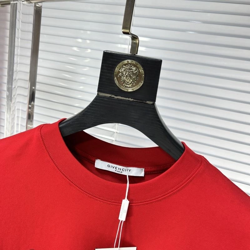 Stretchable Givenchy T-Shirts 123877