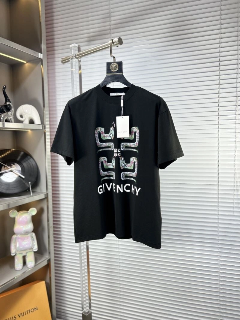 MultiPurpose Givenchy T-Shirts 123862