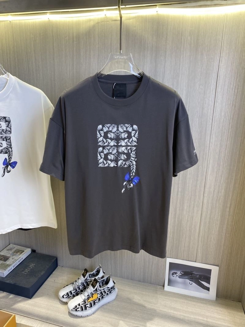 Givenchy T-Shirts FashionForward 123860