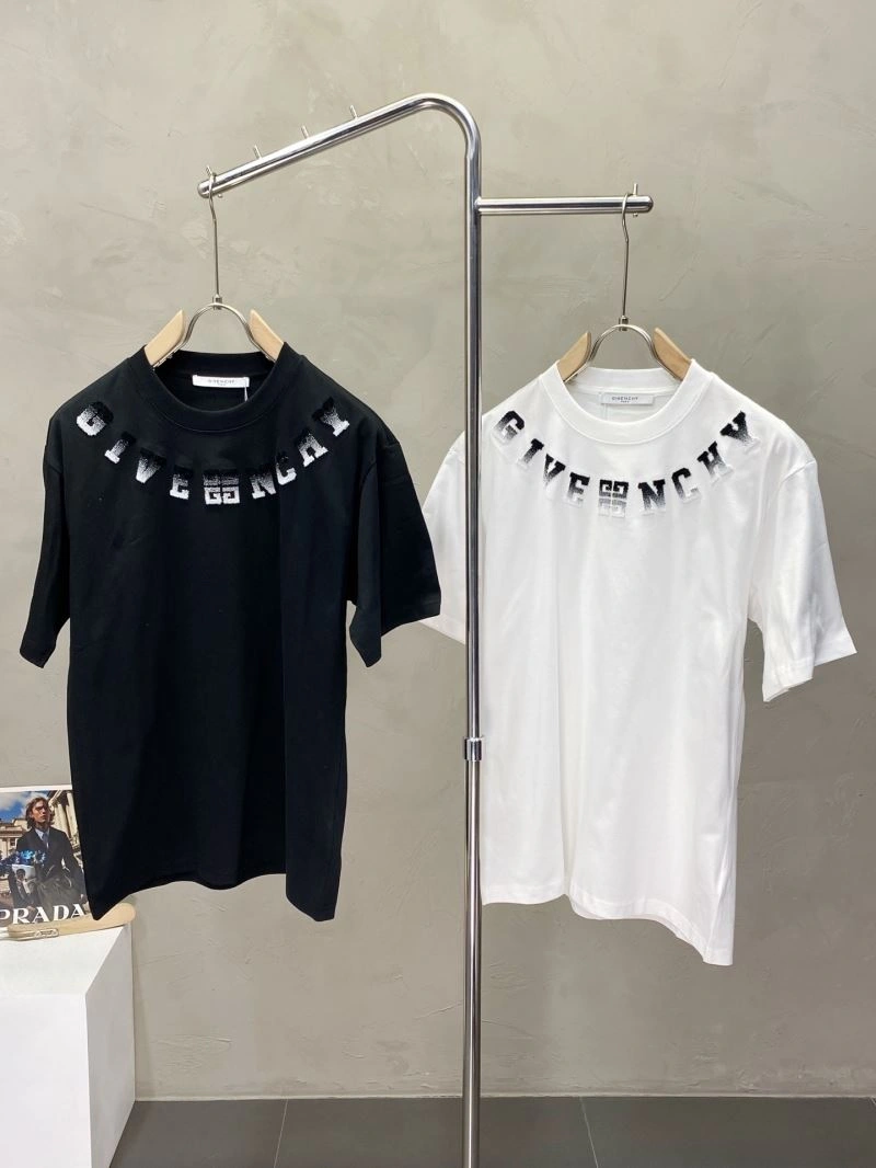 Reliable Givenchy T-Shirts 123856