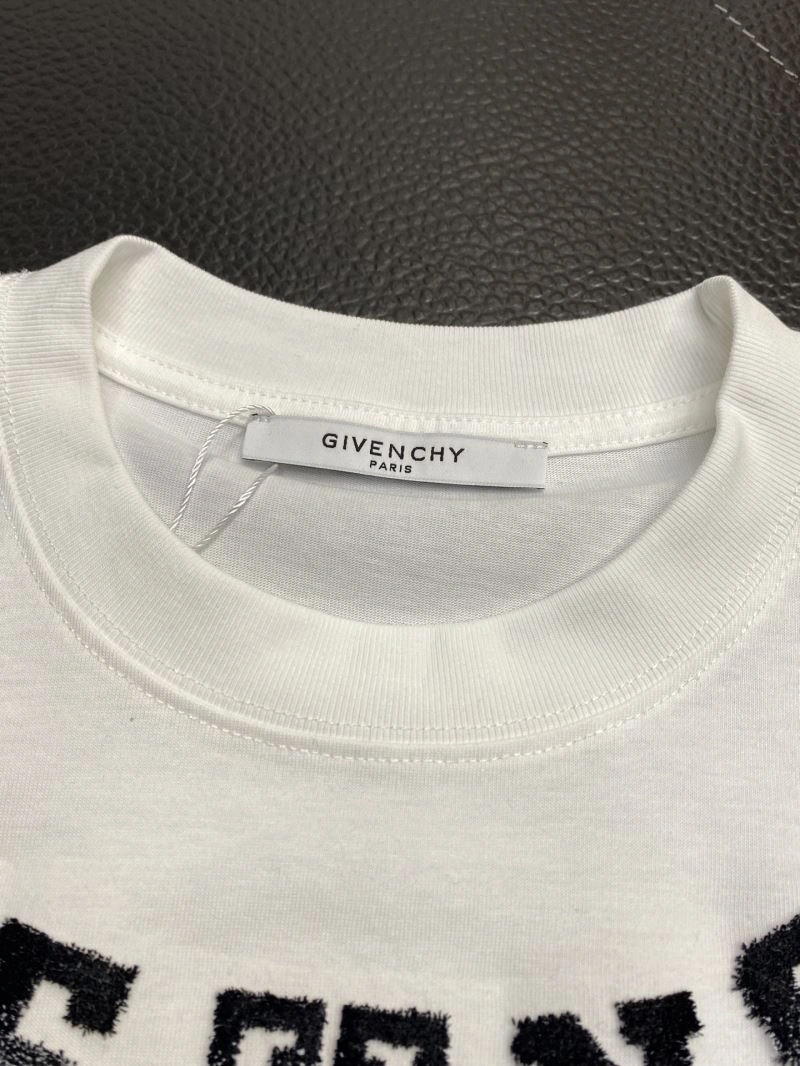 Reliable Givenchy T-Shirts 123856