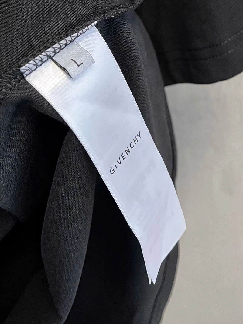 Givenchy T-Shirts Durable 123831