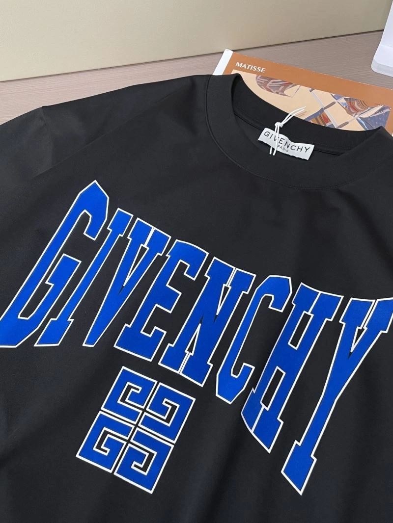 Cozy Givenchy T-Shirts 123837