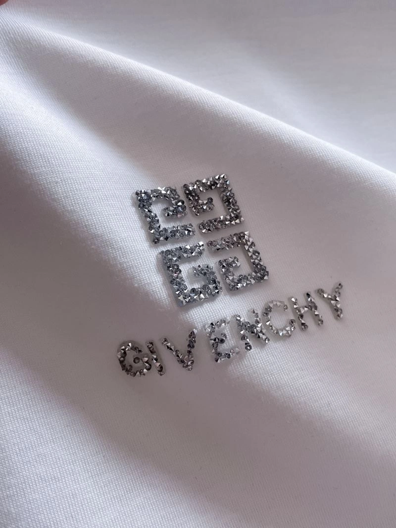 Givenchy T-Shirts Versatile 123825