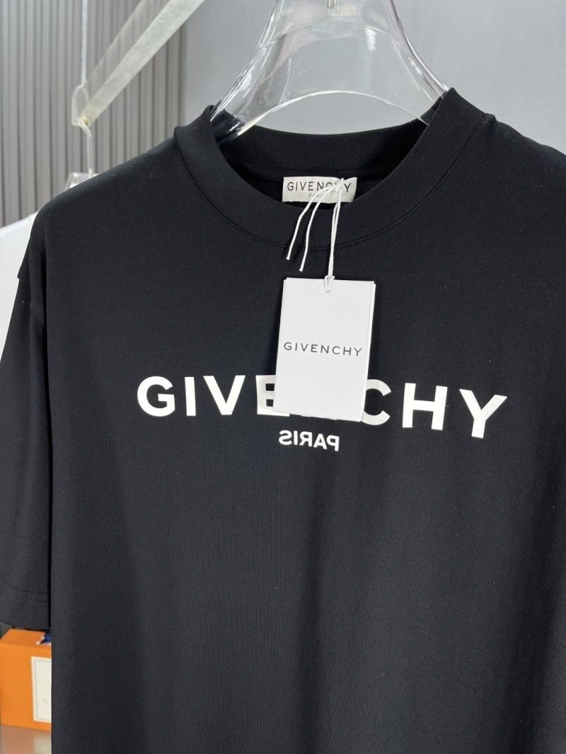 Timeless Givenchy T-Shirts 123794