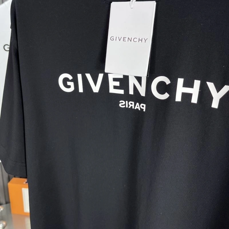 Timeless Givenchy T-Shirts 123794