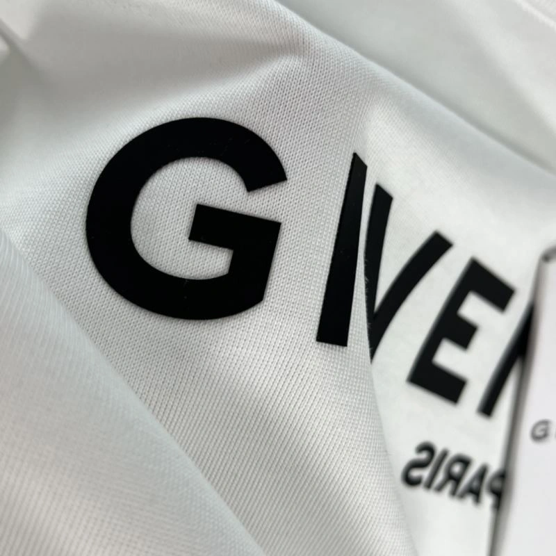 Affordable Givenchy T-Shirts 123784