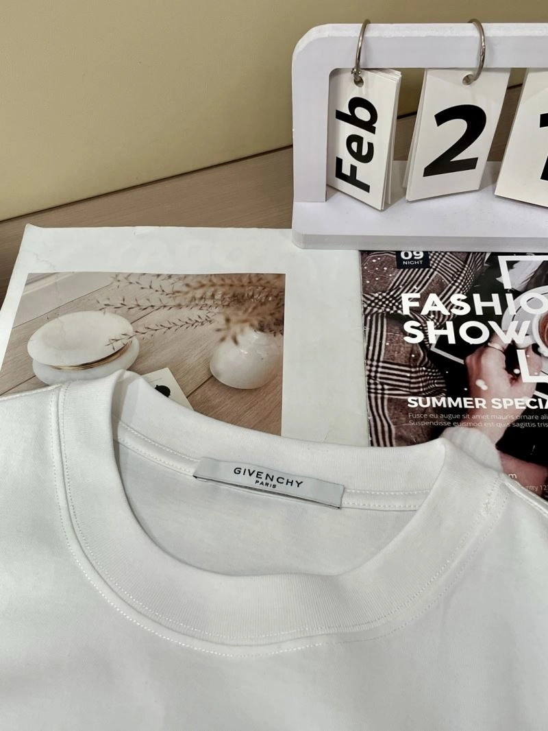 Givenchy T-Shirts Flexible 123787