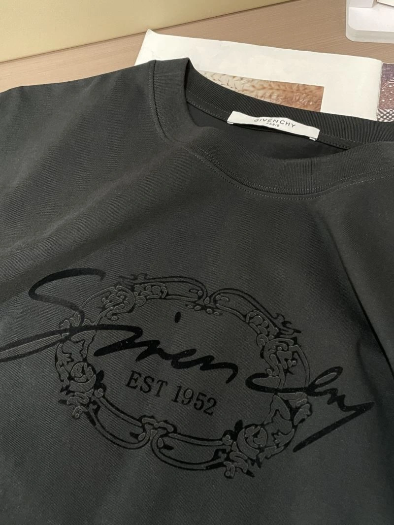 Efficient Givenchy T-Shirts 123805